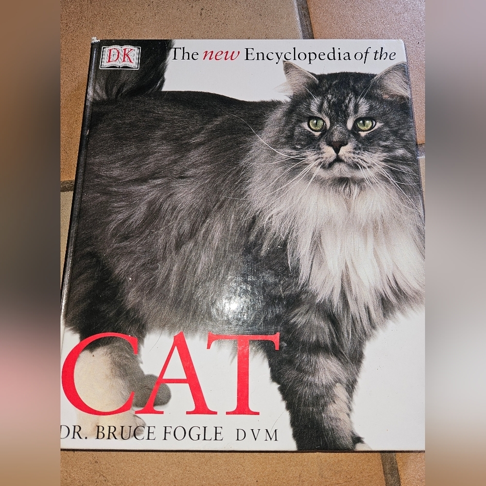 The New Encyclopedia Of The Cats By Bruce Fogle